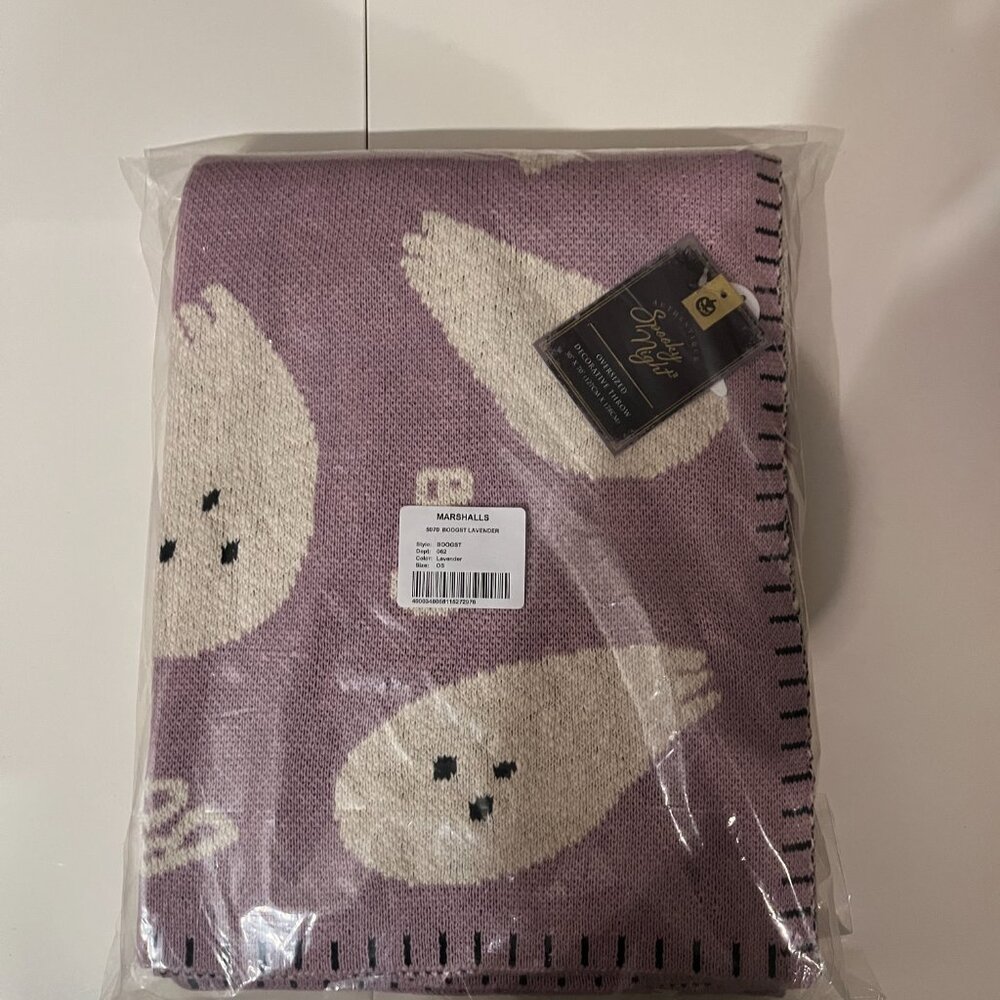 Spooky Night Halloween Decorative Throw Blanket Purple White Ghosts 50 x 70 NEW‎